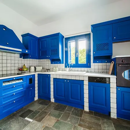 Ohana Paros Hriszí Aktí