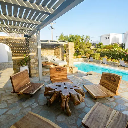 Ohana Paros *