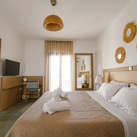 Ohana Paros Chrisi Akti (Paros)